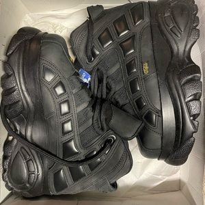 Buffalo brand women’s boots